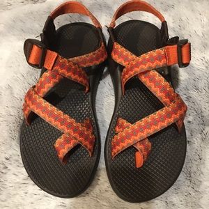 7 W Chaco Sandals Rusty Orange Aztec